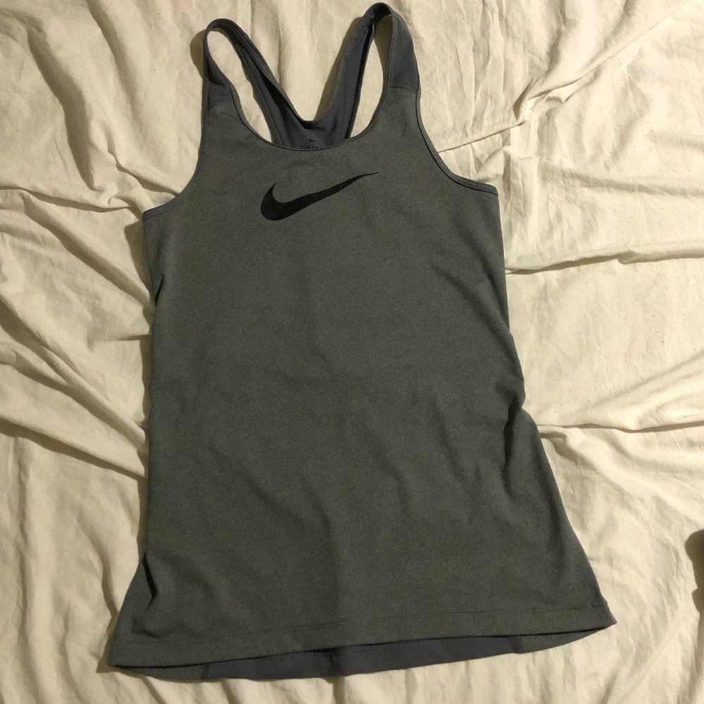 Nike Dri-fit tank in grey!
